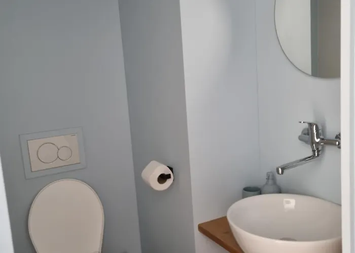 Statek U Benesu Semesterbostad Ponědraž